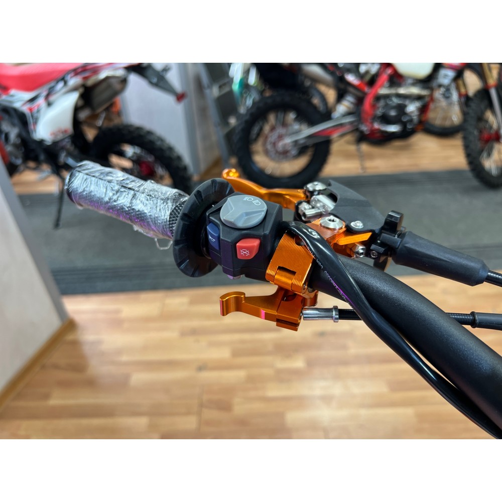 TRX START 300 (175FMN 300см3 24 л.с) кросс / эндуро мотоцикл - Moto Life  Shop - Мотоцикл с доставкой по России - это к нам!