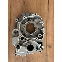 Картер двигателя левый Loncin YB300H LX176FMN