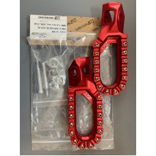 Подножки водителя алюминиевые цвет - красный AJ1 S3 K10 KTM Husqvarna